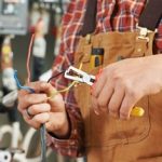 Electricien à Bordeaux : comment choisir le bon professionnel en 2025
